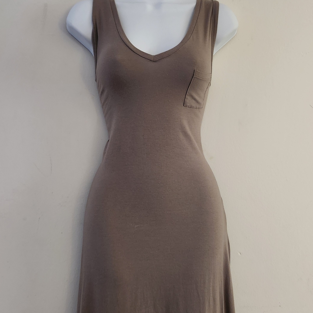 Color Thread V-neck Racerback Tank Maxi Dress Size:L Color: Taupe